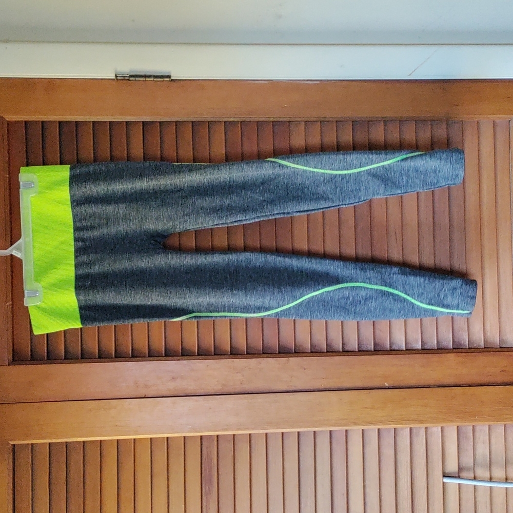 FC woman size M-L fluorescent yellow ribbed and gray leggings